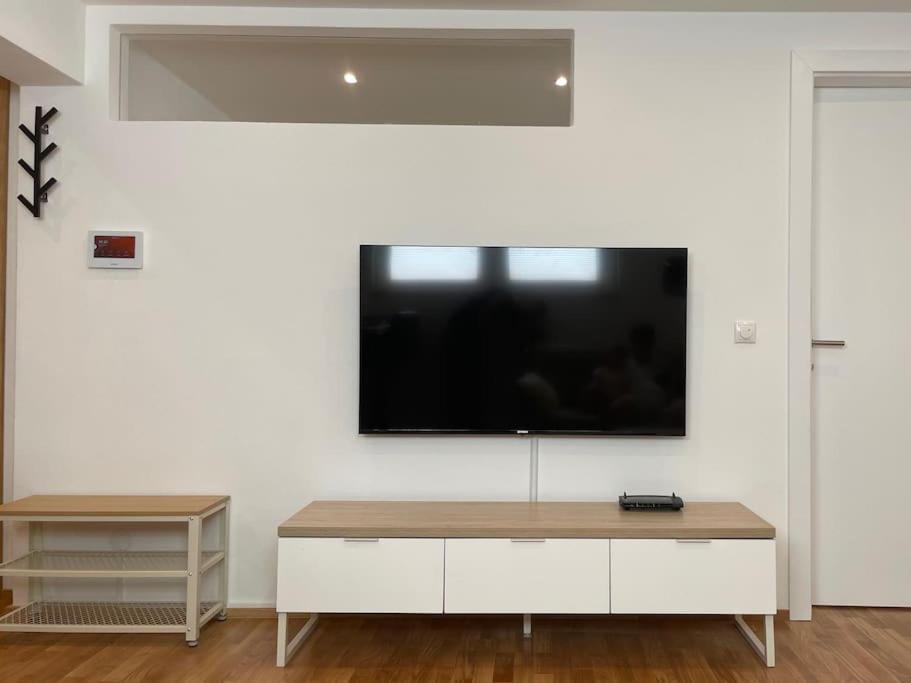 1,5-Zimmer, Top Ausgestattet, 4 Pers, Souterrain Flintsbach Exterior foto